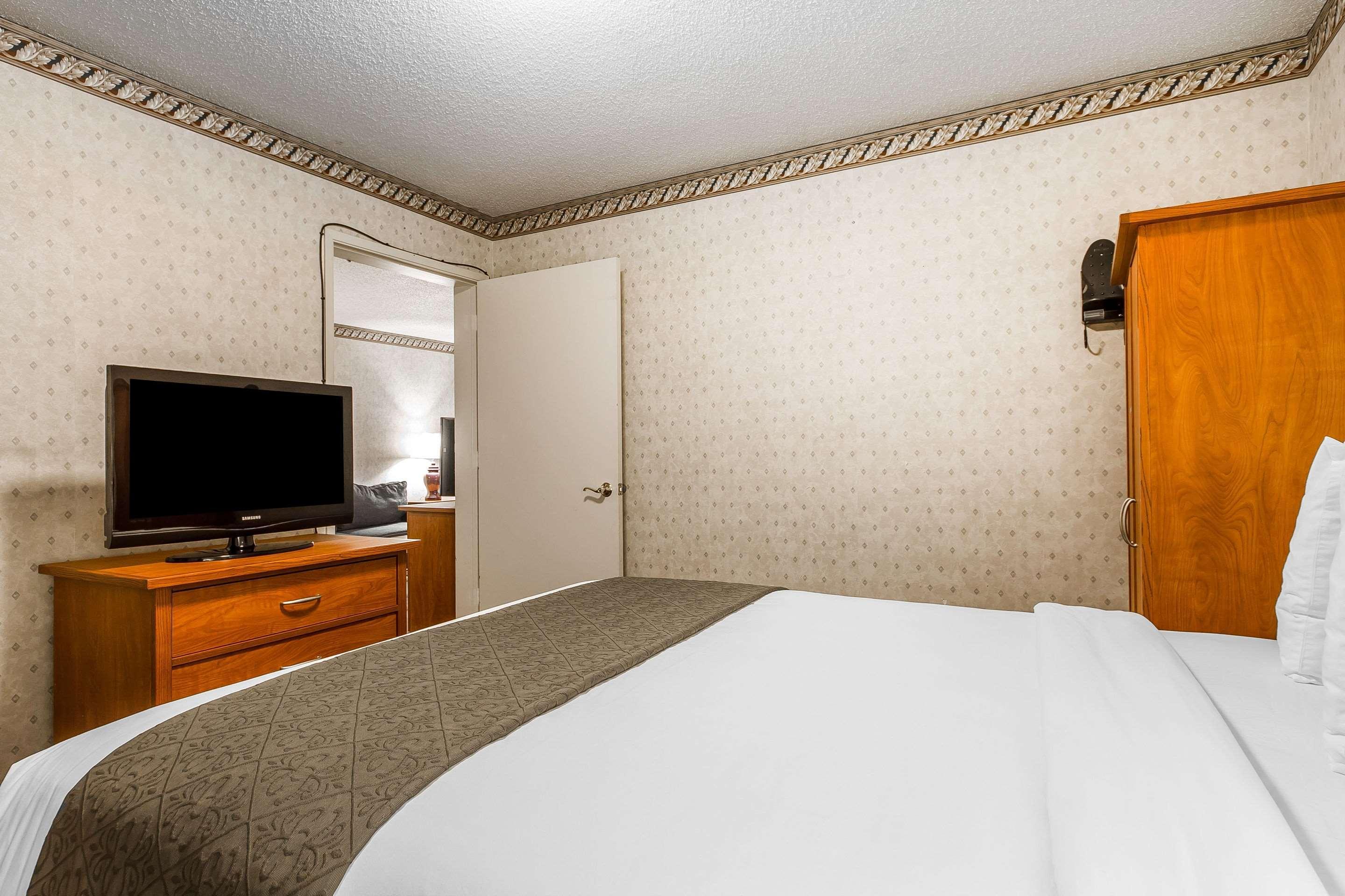Quality Inn & Suites Silicon Valley Santa Clara Exterior foto